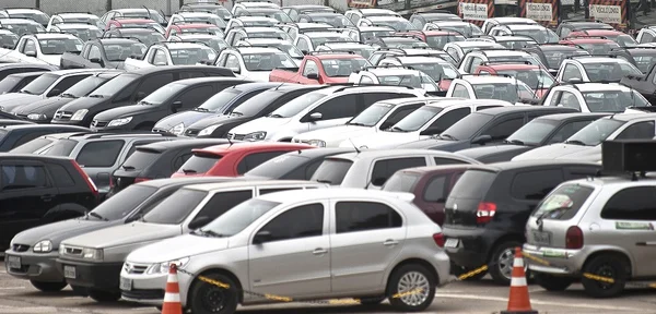 Confira quanto você vai pagar de IPVA. Boletos já estão disponíveis. Aumento médio chega a 10%