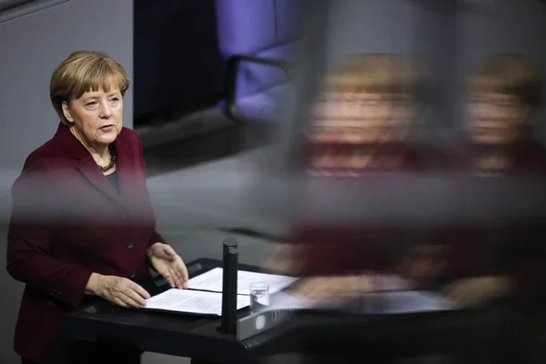 Merkel: “Ataque em Berlim pode ter sido feito por imigrante”