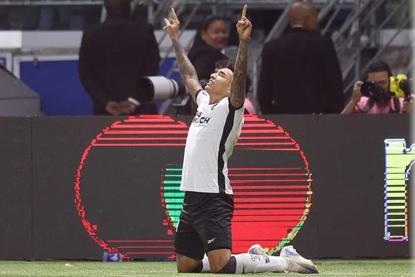 Imagem colorida duelo entre Botafogo e Palmeiras- Metrópoles