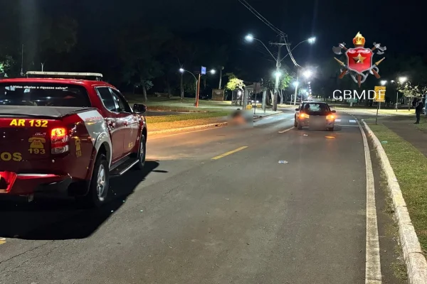 Mulher fica ferida e com fratura na perna após atropelamento na UnB