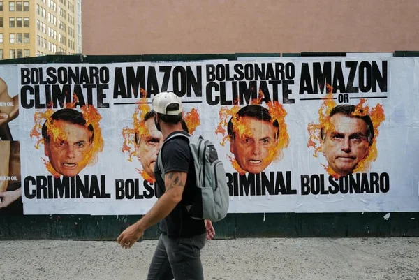 protesto contra Bolsonaro em NY