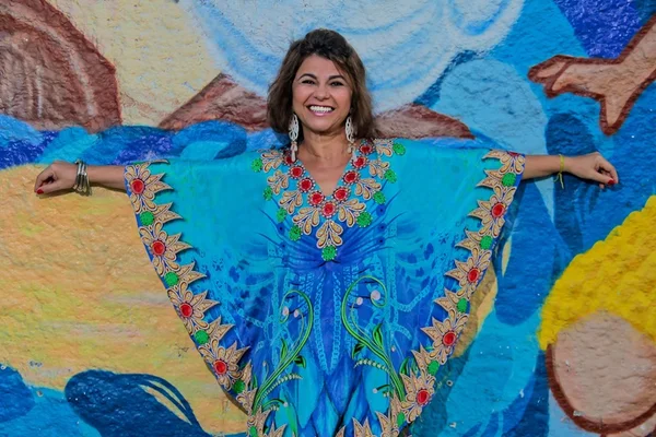 Dorina é a convidada do projeto Samba Autêntico, do Adora-Roda