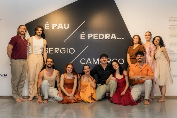 Sergio Camargo: dançarinos emocionam em apresentação inédita na mostra