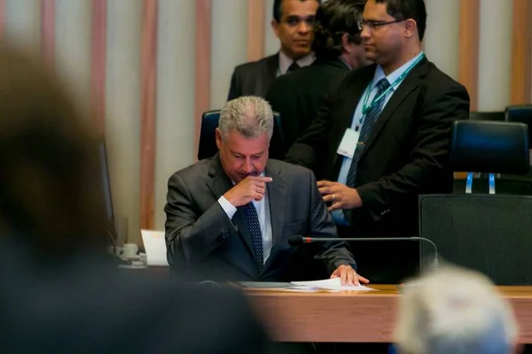 Eleições fazem base de Rollemberg definhar na Câmara Legislativa