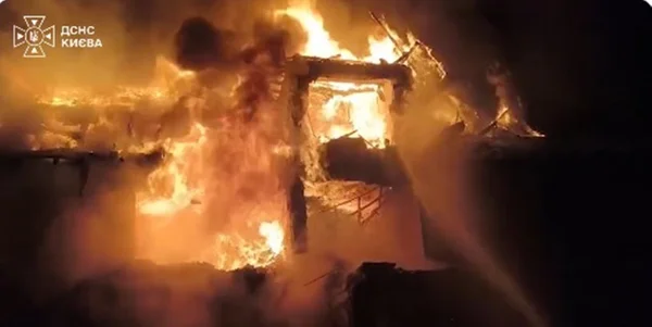 imagem colorida ataque russo drone kiev