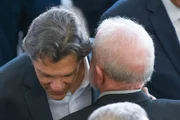Lula e o ministro da Fazenda, Fernando Haddad Lula e o ministro da Fazenda, Fernando Haddad