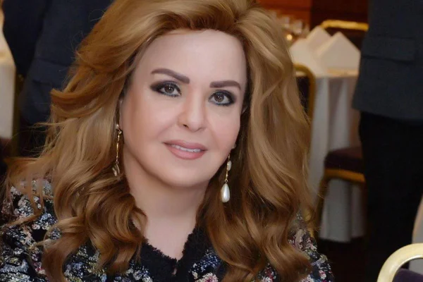 Cônsul Siham Harati é investigada após denúncia enviada ao MPT por submeter funcionária a jornadas diárias exaustivas, sem folgas ou férias - Metrópoles