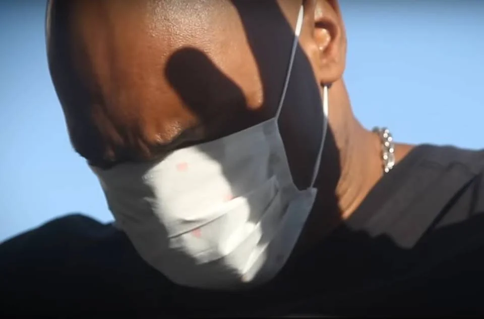 MV Bill também fez uma música sobre a quarentena MV Bill também fez uma música sobre a quarentena