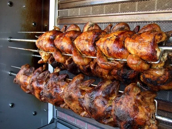 imagem colorida frango assado padaria