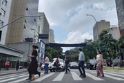 Movimentação na Avenida Brigadeiro Faria Lima, na zona oeste de São Paulo