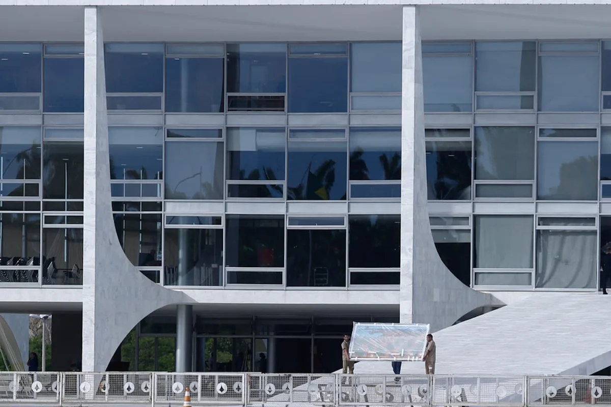 Ministros divergem de orientação do Planalto para redes na eleição - imagem 1 Ministros divergem de orientação do Planalto para redes na eleição - imagem 1
