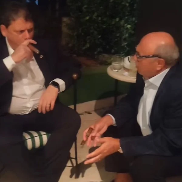 Tarcísio de Freitas janta com empresários próximos a Doria