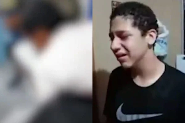Arte com duas imagens: à esquerda, um menino de camiseta branca; à direita, um menino branco com expressão de choro - Metrópoles