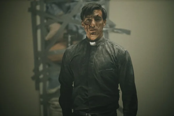 Ator de Cúmplices de um Resgate exorciza demônios em Hollywood