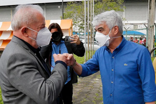 Lula afaga PSB, mas incentiva PT a disputar governo de Pernambuco