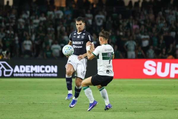 Remo e Coritiba fecham 25ª rodada do Brasileirão nesta segunda-feira (31/8)