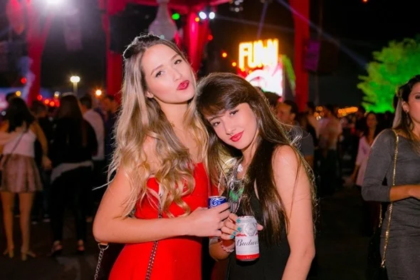 Lara Bizinoto e Krishna Meo Lara Bizinoto e Krishna Meo