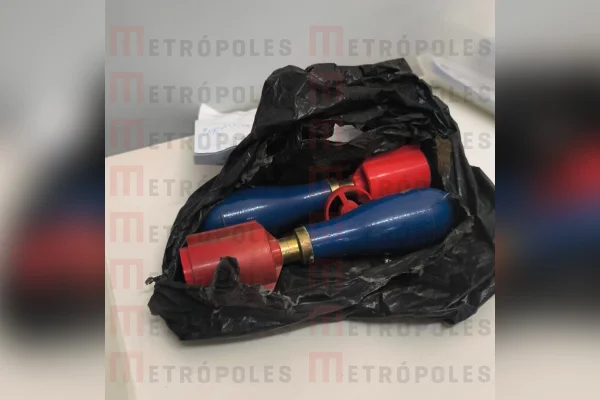 PM acionada para atender ocorrência de suspeita de explosivo em DP, em Santa Maria