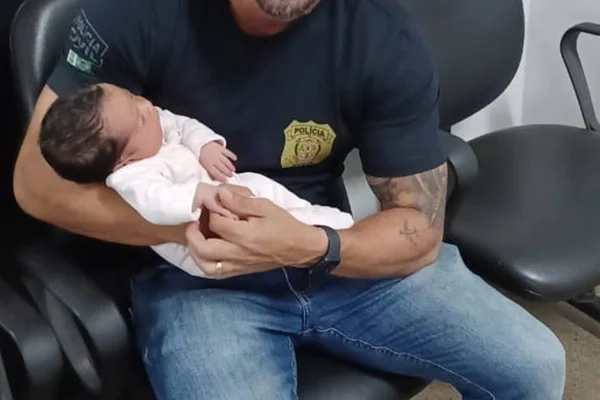 Bebê engasgada