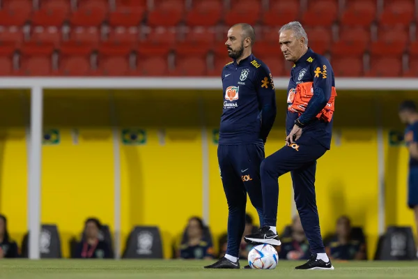 Tite em treino do Brasil