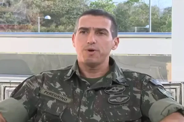 Foto colorida do coronel Flávio Botelho Peregrino, ex-assessor de Braga Netto