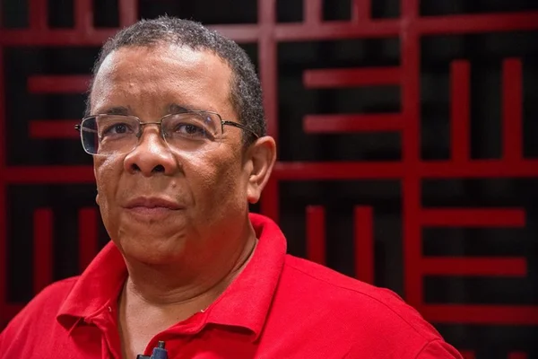 “A eleição é um processo antidemocrático, uma farsa”, diz candidato do PSTU