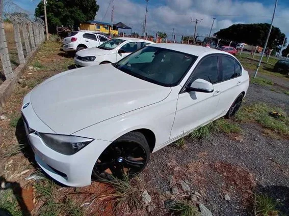 leilão online de veículos e sucatas
