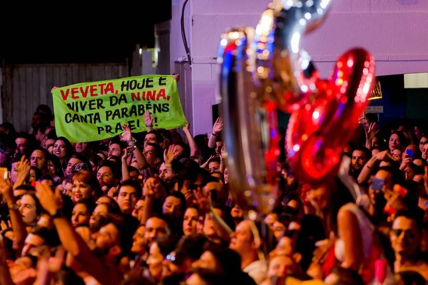 Cantora de Axé Ivete Sangalo se apresenta no evento Na Praia em Brasília. O evento ocorre ao lado da Concha Acústica Cantora de Axé Ivete Sangalo se apresenta no evento Na Praia em Brasília. O evento ocorre ao lado da Concha Acústica