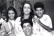 Drão posa com os três filhos, Pedro, Maria e Preta Gil