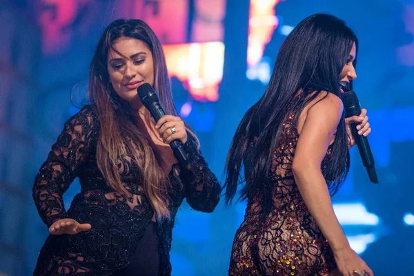 Simone, da dupla com Simaria, exibe novo corpo na web