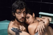 Atualmente, é casado com Laura Neiva
