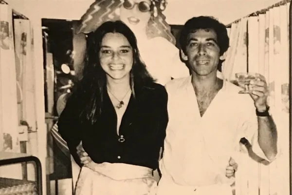 Angela Ro Ro vivia isolada e não ia ao banheiro sozinha, segundo amigo