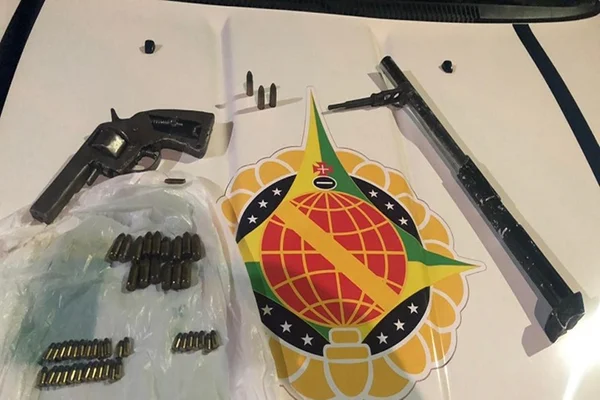 Irmãos brigam porque o mais novo fabricava armas caseiras no DF