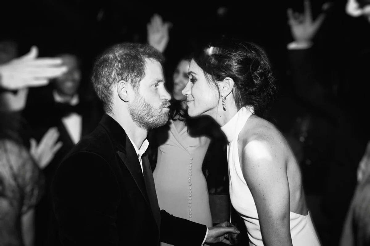 Príncipe Harry e Meghan Markle Príncipe Harry e Meghan Markle