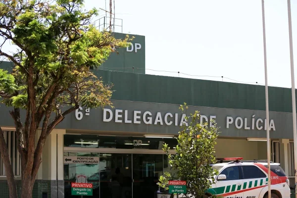 Após roubar celular, homem é esfaqueado e morto a pauladas no Paranoá. Suspeito está preso