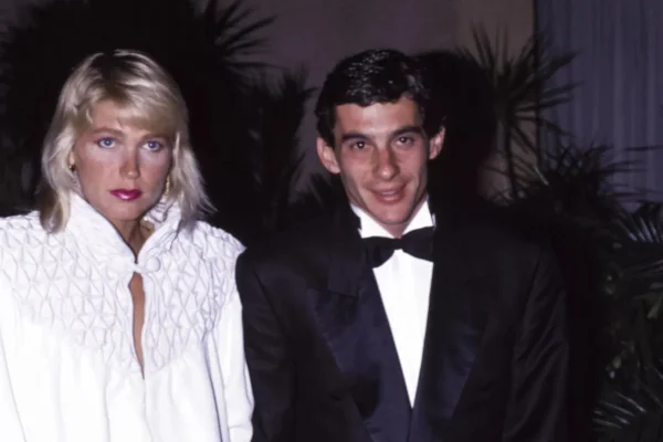 A reação de Xuxa após Luiza Brunet resgatar foto com Ayrton Senna - destaque galeria A reação de Xuxa após Luiza Brunet resgatar foto com Ayrton Senna - destaque galeria
