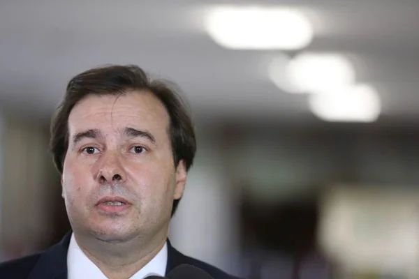 Maia: “Vamos esperar STF decidir sobre o projeto anticorrupção”