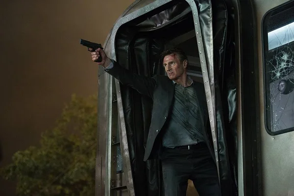 Crítica: O Passageiro, com Liam Neeson, é filme de ação eletrizante