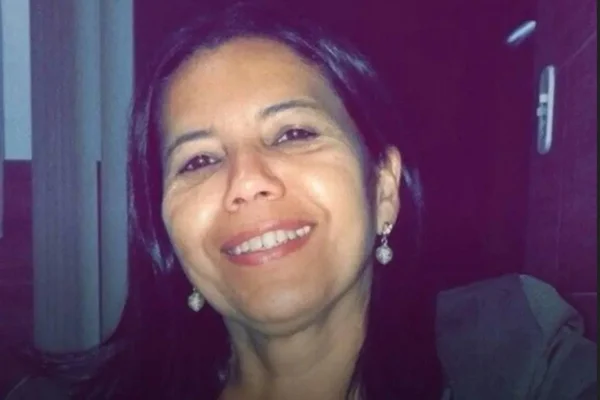 professora morta a facadas em goiás