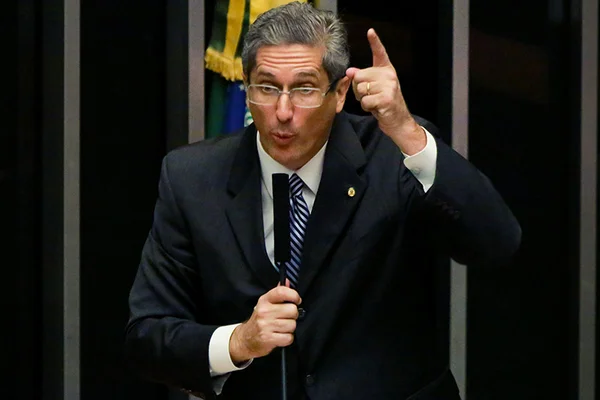 Em vídeo, Rosso critica Maia por querer manter-se no comando da Câmara