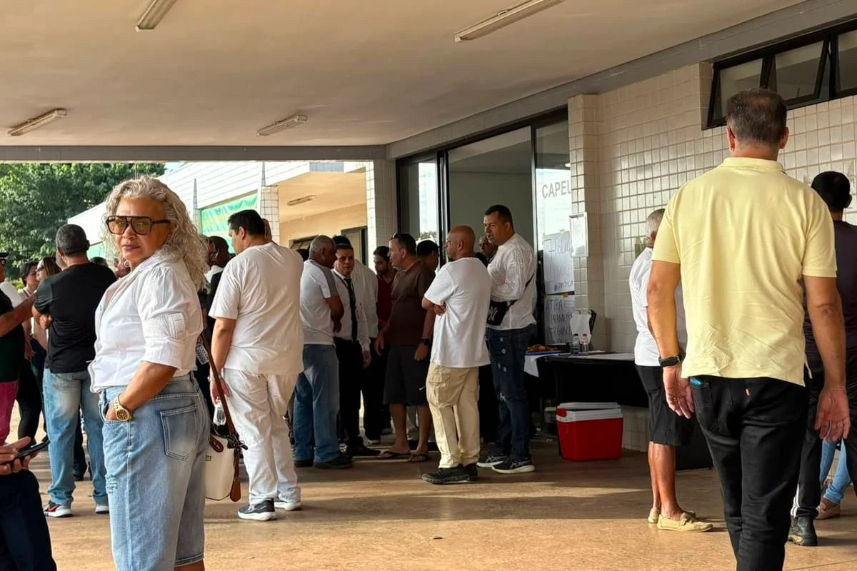 Vigilante morto pela PCDF é enterrado e família pede justiça - imagem 3 Vigilante morto pela PCDF é enterrado e família pede justiça - imagem 3