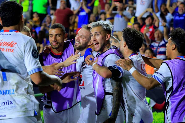 Imagem colorida dos jogadores do Menterrey - Metrópoles