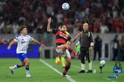Pedro, do Flamengo, no confronto diante do Cruzeiro na Libertadores Pedro, do Flamengo, no confronto diante do Cruzeiro na Libertadores
