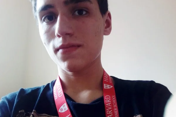 Ex-aluno de escola pública, brasileiro de 16 anos vai para Harvard