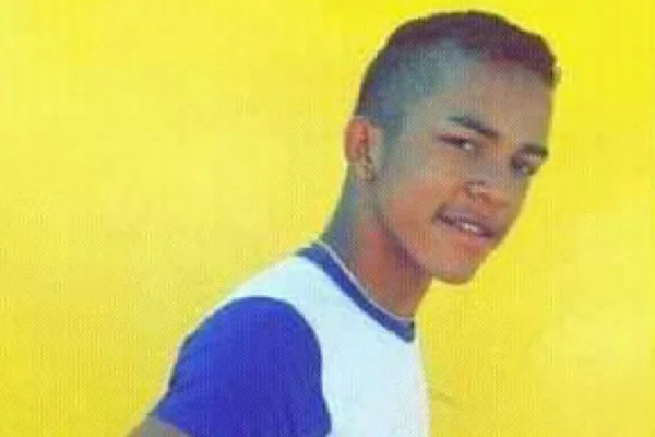 Jovem queimado após se recusar a fazer sexo a três morre em Cuiabá