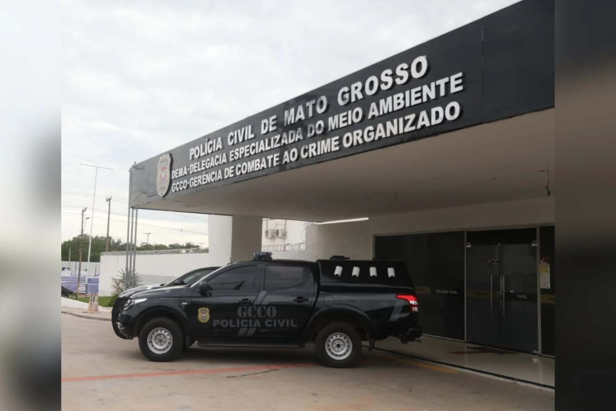 Na operação, batizada de Janus, são cumpridas 14 ordens judiciais, sendo 11 mandados de busca e apreensão, além do sequestro de bens móveis e imóveis relacionados aos fatos apurados Na operação, batizada de Janus, são cumpridas 14 ordens judiciais, sendo 11 mandados de busca e apreensão, além do sequestro de bens móveis e imóveis relacionados aos fatos apurados