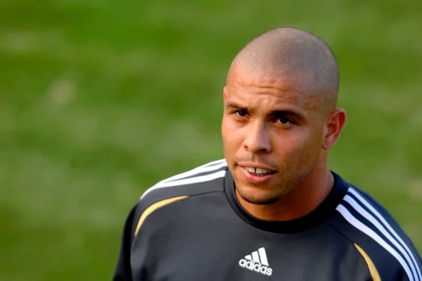 Imagem colorida do rosto de Ronaldo Fenômeno