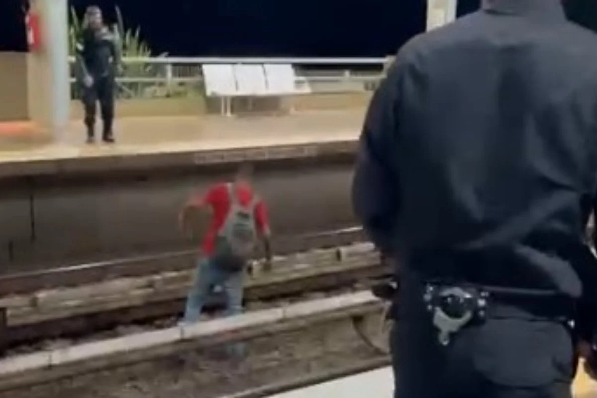 Homem invade trilhos do metrô e ameaça vigilantes da Estação Asa Sul
