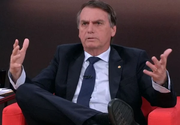 Globo responde fala de Bolsonaro sobre apoio do grupo ao golpe militar