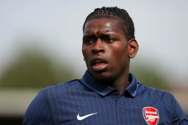 Foto colorida de Jay Emmanuel-Thomas, ex-Arsenal - Metrópoles